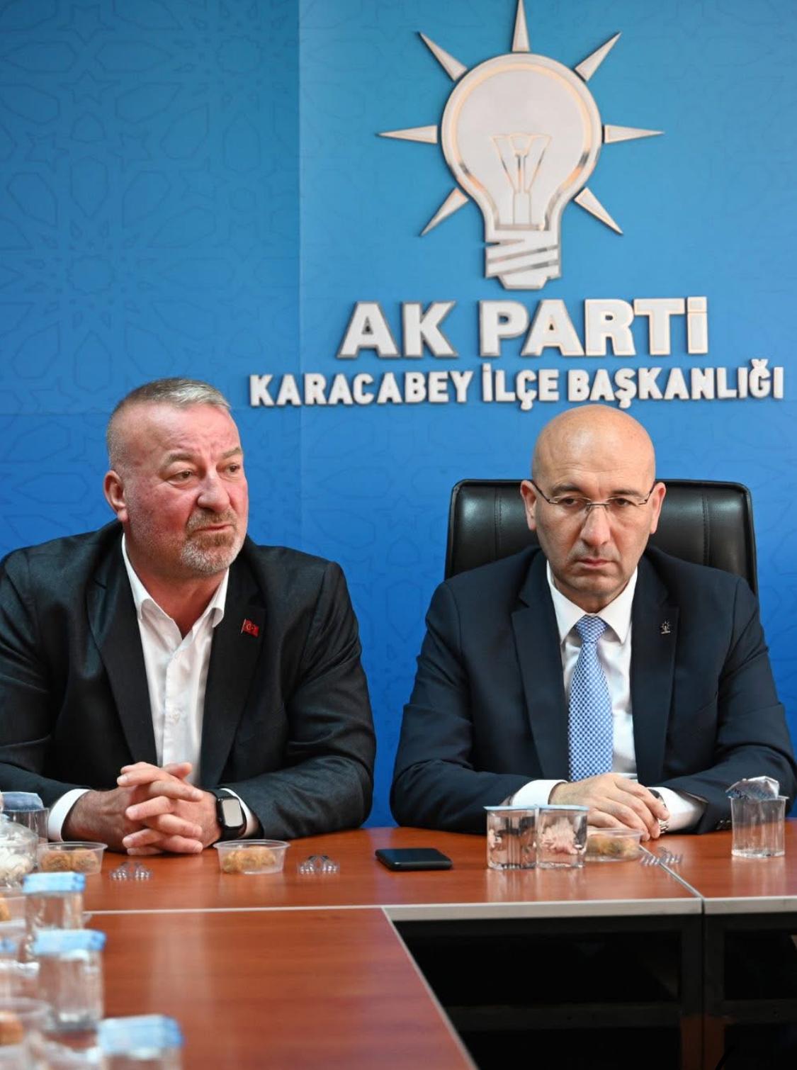 AK Parti Karacabey Teşkilatı Bayramda Birlik Mesajı Verdi!
