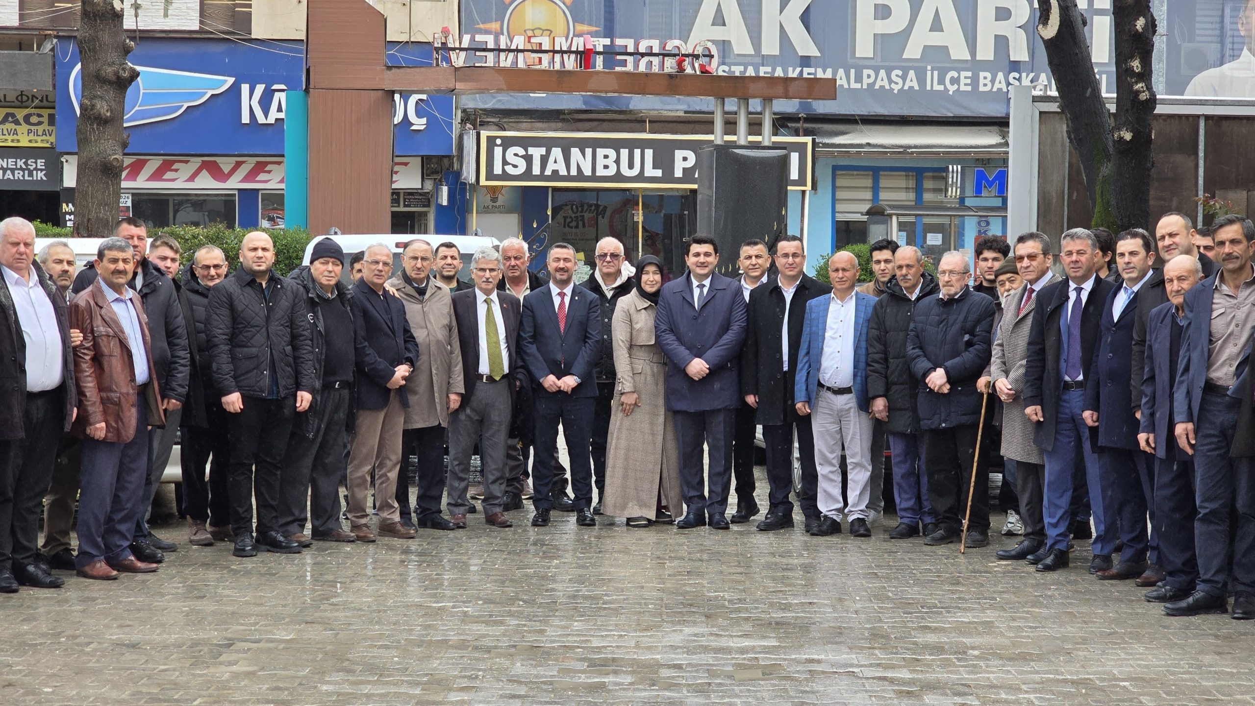 AK PARTİ TEŞKİLATI BAYRAMLAŞMADA BULUŞTU