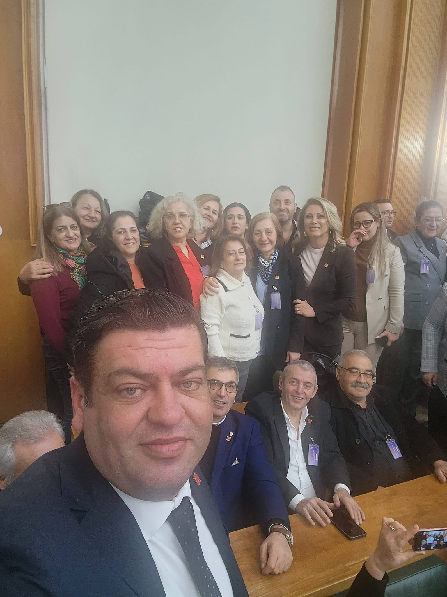 BAŞKAN DEMİR’DEN 8 MART MESAJI: “KADINLARLA DAHA GÜÇLÜYÜZ”