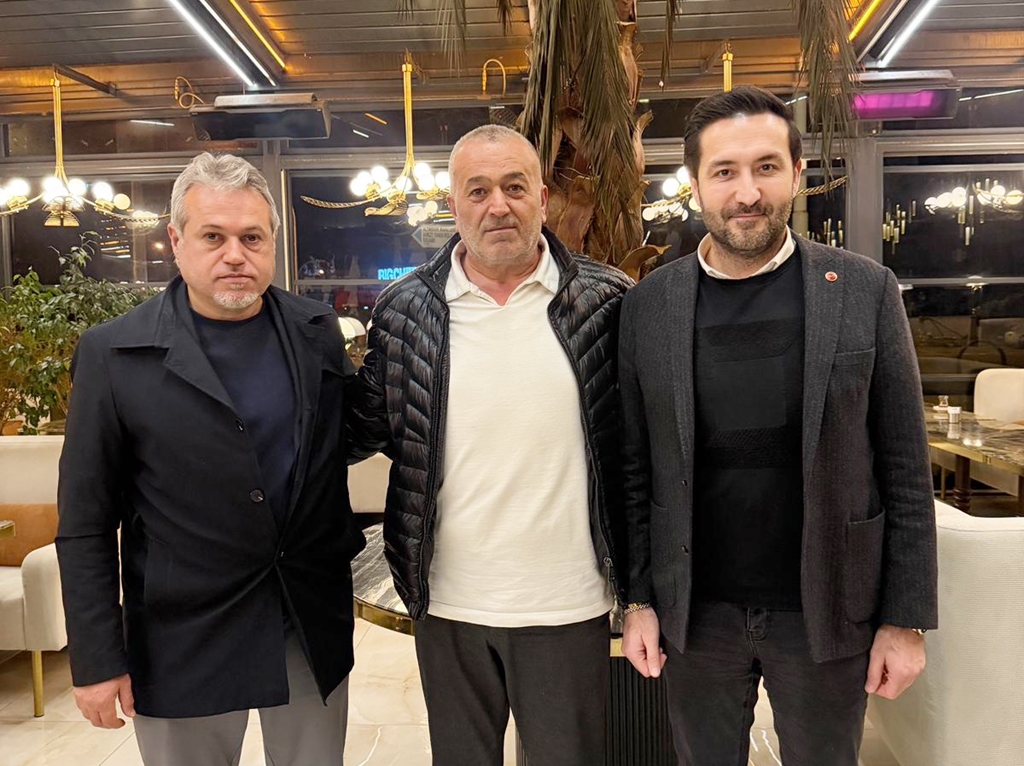 KIRMIZI ŞİMŞEKLER’DE SPORTİF DİREKTÖR ALİ SELÇUK OLDU