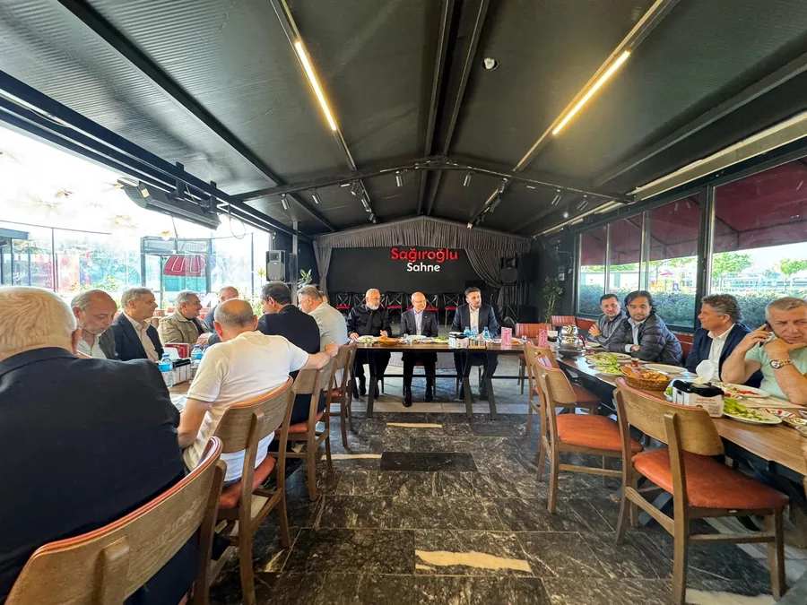 BAŞKAN DAVUT GÜRKAN ANAP’IN TECRÜBELİ İSİMLERİYLE BULUŞTU